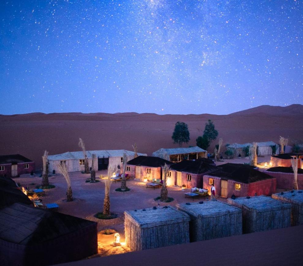 Ali & Sara'S Desert Palace Merzouga Exterior photo