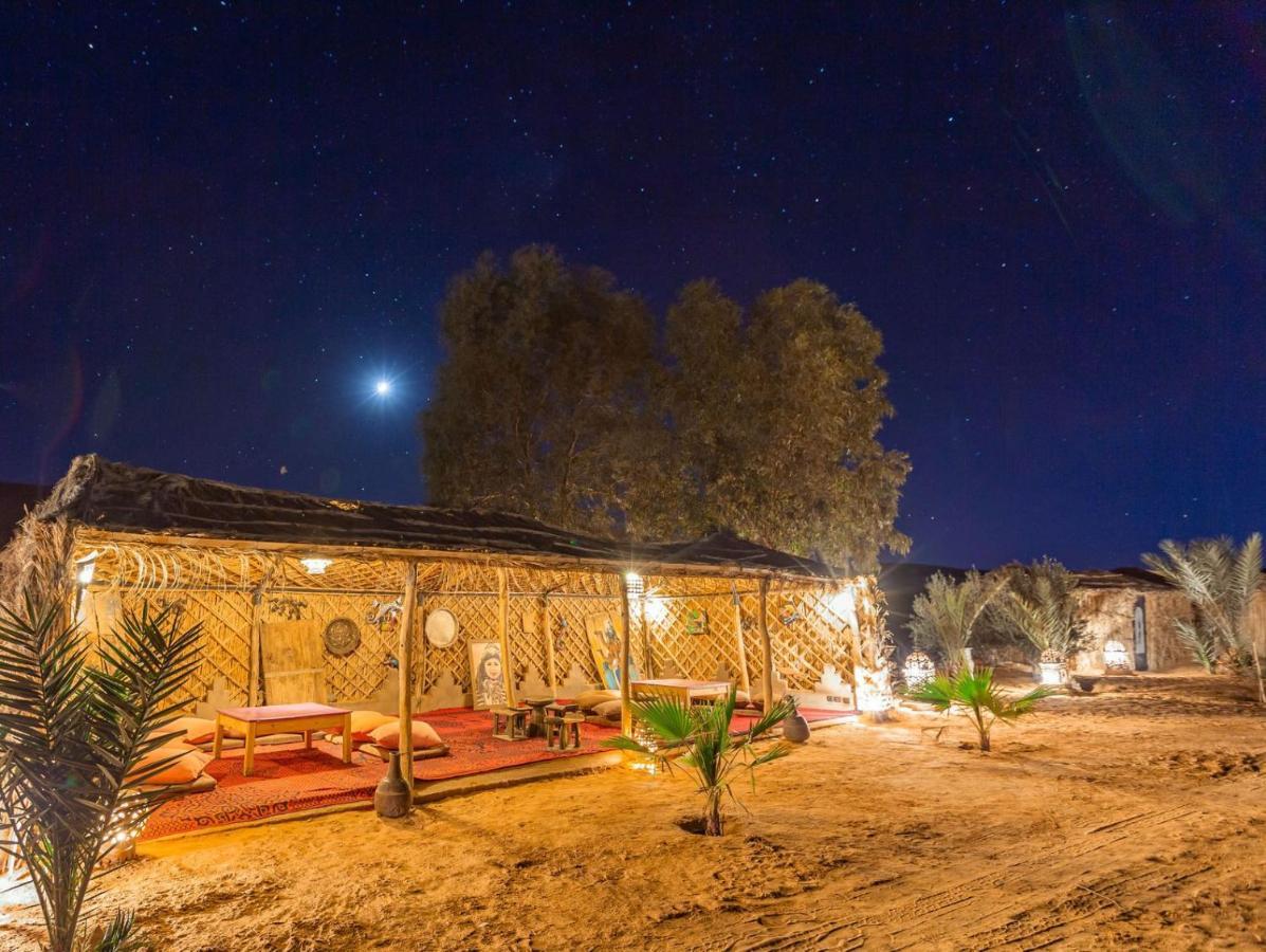 Ali & Sara'S Desert Palace Merzouga Exterior photo